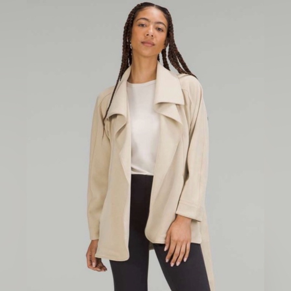 NWT Lululemon Softstreme Belted Wrap Trench Size XS/S NEW - Picture 3 of 10